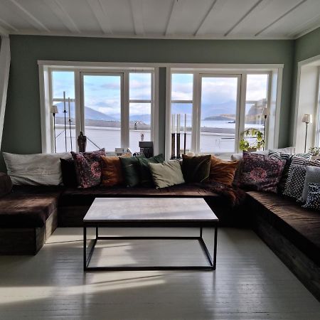 Koselig Leilighet Midt I Sentrum Apartamento Skjervoy Exterior foto