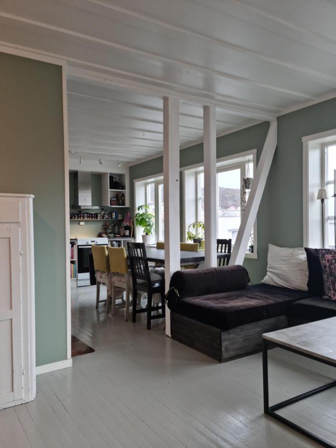 Koselig Leilighet Midt I Sentrum Apartamento Skjervoy Exterior foto