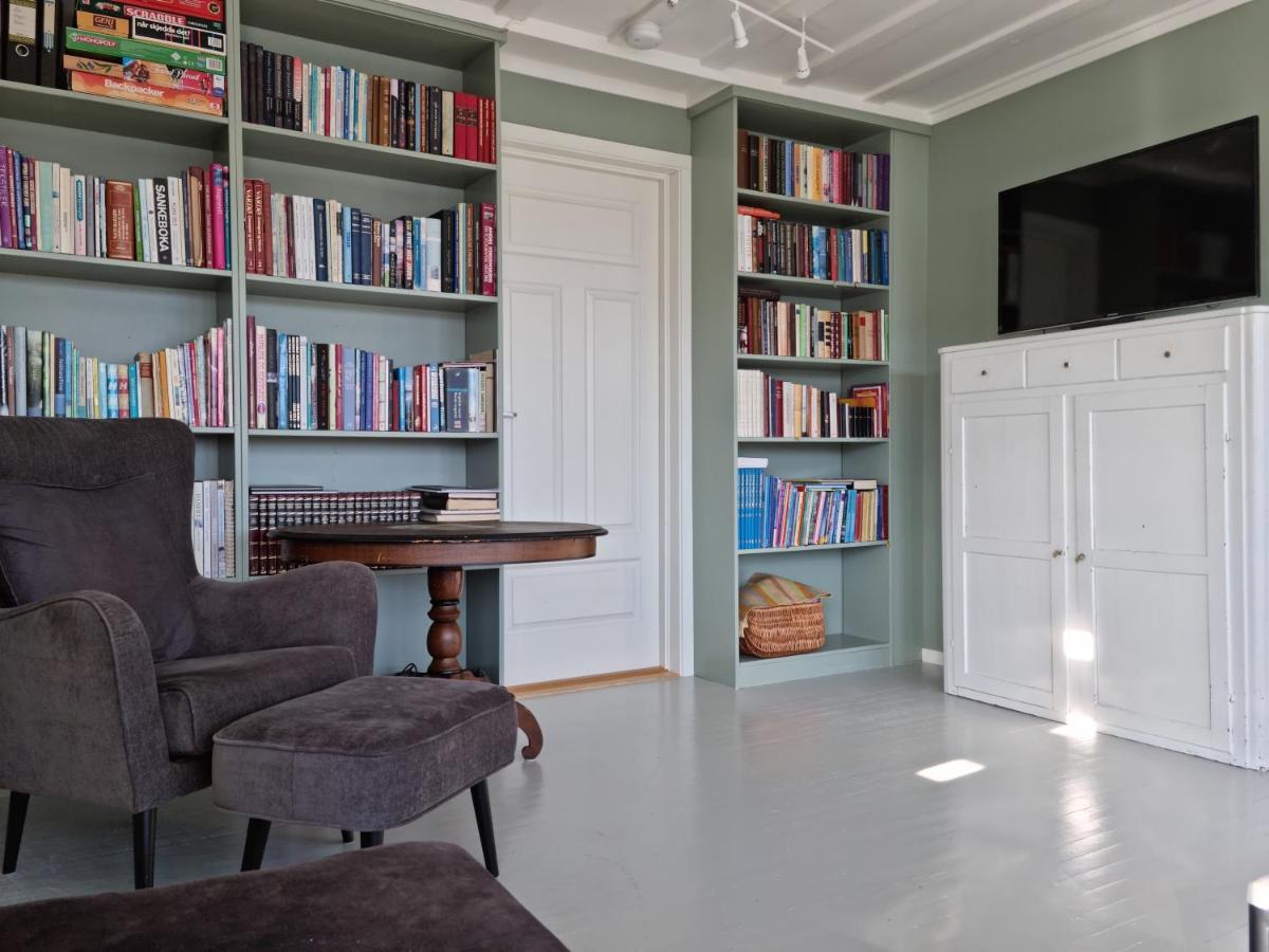 Koselig Leilighet Midt I Sentrum Apartamento Skjervoy Exterior foto