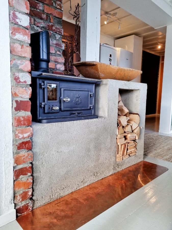 Koselig Leilighet Midt I Sentrum Apartamento Skjervoy Exterior foto